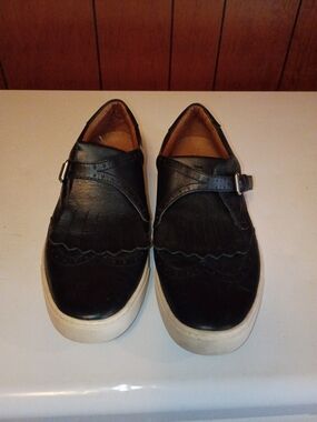 Frye Black Leather Kiltie Slip-On Loafers with White Sole